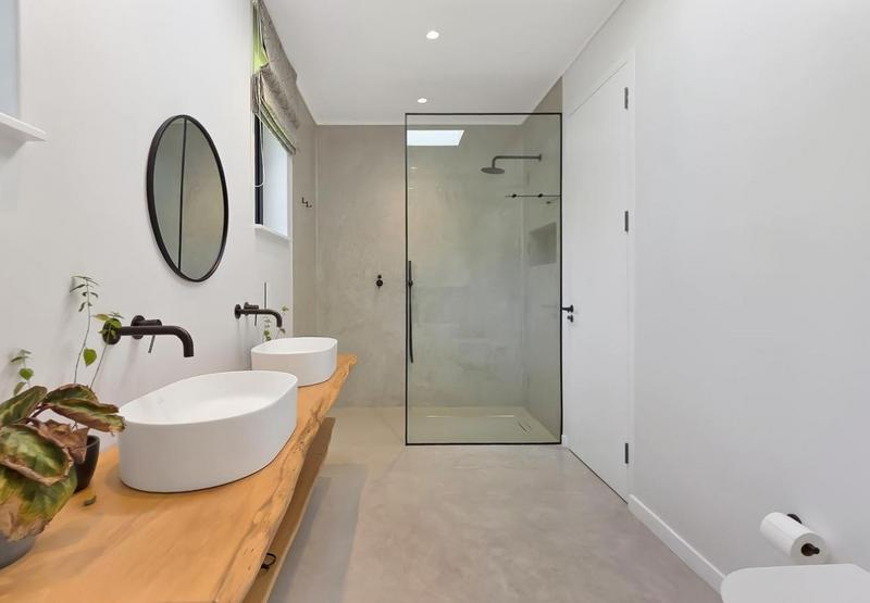 4 Bedroom Property for Sale in Zwaanswyk Western Cape